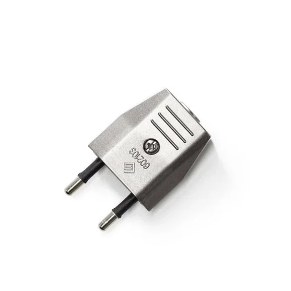 Fynd Creative cablesCreative Plug EU tvåpolig stickpropp 10A Silver